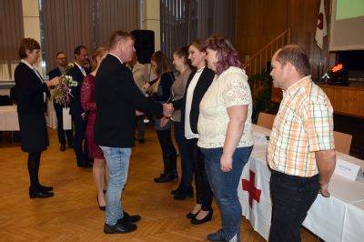 Český červený kříž a Transfúzní služba poděkovali 126 věrným dárcům krve