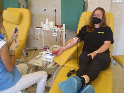 Dobrovolní hasiči z Bruntálska pomáhají také dárcovstvím krve. Do AGEL Transfúzní služby přijeli na jubilejní 10. hromadný odběr