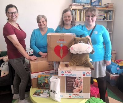 AGEL Transfúzní služba poprvé zapojila do jarní charitativní sbírky i dárce krve. Za měsíc vybrali pět krabic pro potřebné