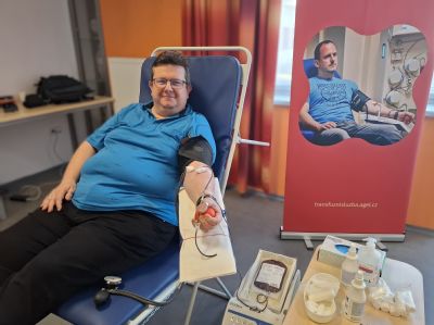 Mobilní odběry na Střední průmyslové škole Třineckých železáren přilákaly třicet dárců